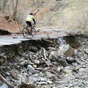 15.4.2006  14:53 / Výsledky povodne z topenia snehu