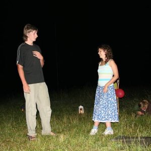 9.7.2006  21:53 / Divadelné predstavenie bolo plné romantických scén
