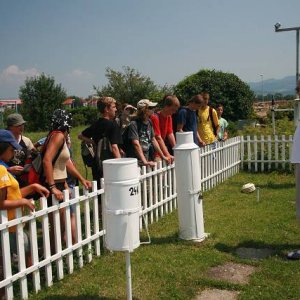 19.7.2007  13:12, autor: Teoretik / Návšteva meteorologickej stanice v Prievidzi