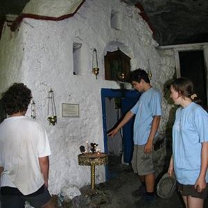 24.8.2007  11:10, autor: Teoretik / Pustovníkova jaskyňa neďaleko Moni Agiou Dionysiou
