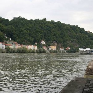 20.8.2008  13:45, autor: Teoretik / Prístav v Passau