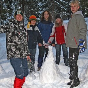 15.2.2009  16:56, autor: Teoretik / Kto bude mať vyššiu vežu?