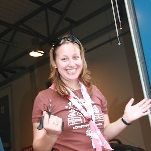 20.7.2009  13:59, autor: Teoretik / Veve dokáže opraviť defekt na džípe