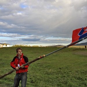 24.7.2009  20:17, autor: Teoretik / Naša vlajka proste musí viať vysoko!
