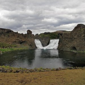 29.7.2009  14:03, autor: Teoretik / Pekný vodopád Hjálparfoss