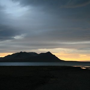 4.8.2009  21:57, autor: Teoretik / Večer pri fjorde Kolgrafarfjördur