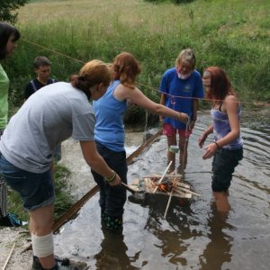 20.7.2011 16:18, autor: Teoretik / Treba uvoľniť kapsulu so správou