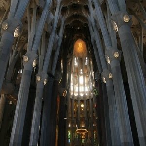 20.8.2011 19:15 / Interiér v Sagrada Familia je skutočne impozantný