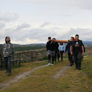 8.10.2011 14:26, autor: Teoretik / Ďalšiu tabuľu sme museli znova vyniesť na hrad