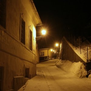 4.2.2012 23:30