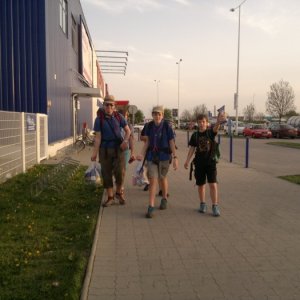 26.4.2013 19:14 / Útok družiny Tetrovov na miestne TESCO bol očividne úspešný