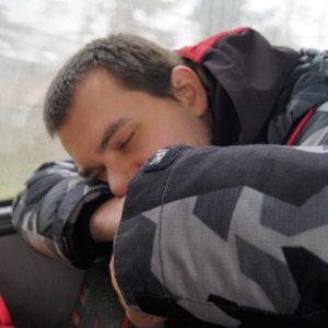 15.3.2015 10:42, autor: Vaniš / Maťo zaspal v autobuse