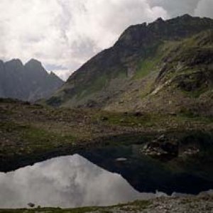 Odlesk na hladine