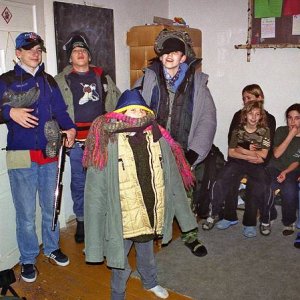 12.11.2004  22:22 / Niektorí drsňáci sa do toho riadne obuli!