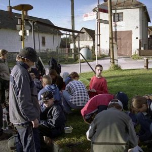 6.2.2005  23:48 / Snídaně v trávě