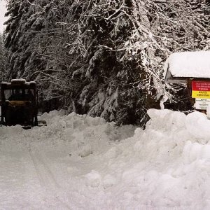 24.3.2005  23:04 / Takto sa odhŕňajú cesty na Orave