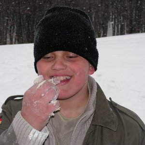 12.3.2005  12:09 / Aj Denis už je hladný