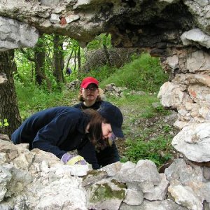 18.6.2005  9:41 / Diera v murive, ktorú bolo treba zaplniť