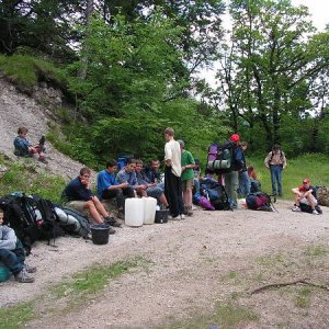 19.6.2005  11:48 / Hromada ľudí a výstroje...