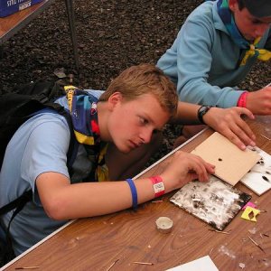 31.7.2005  12:49 / Kachlička sa najprv začierni sadzami