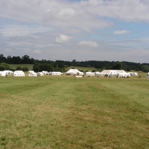 5.8.2005  15:00 / Pohľad na jednu z "Euroville"